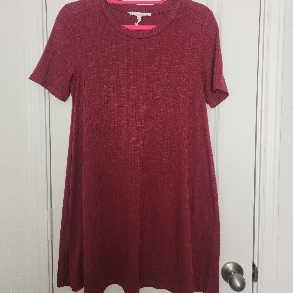 BCBGeneration Women’s Pullover Fit & Flare Ribbed Dress – Size M